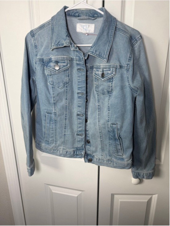 Time and Tru Jackets & Blazers - Time and Tru Jean Jacket Size S Blue EUC